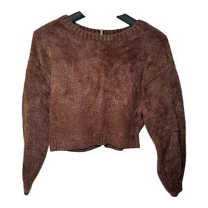 Hollister Fuzzy Cropped Sweater - Soft Cozy Long Sleeve - Size M